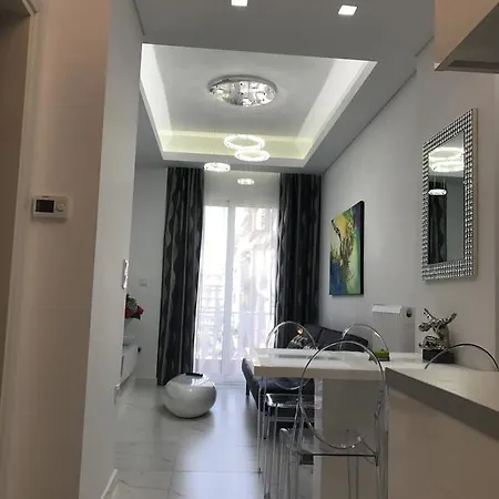 Laura City Egnatia Thessaloniki Exterior foto
